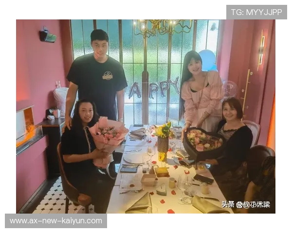 李月汝：伤在身，心在场，拍照我照样稳稳拿捏！——逆境中的定格力量